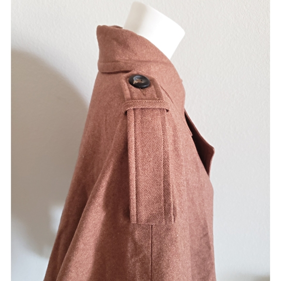 Maddy...k Wool Poncho - Picture 6 of 9